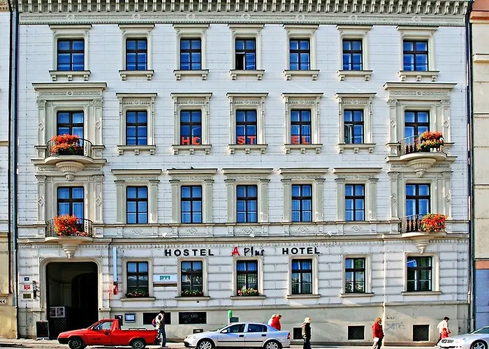 A Plus Hotel & Hostel